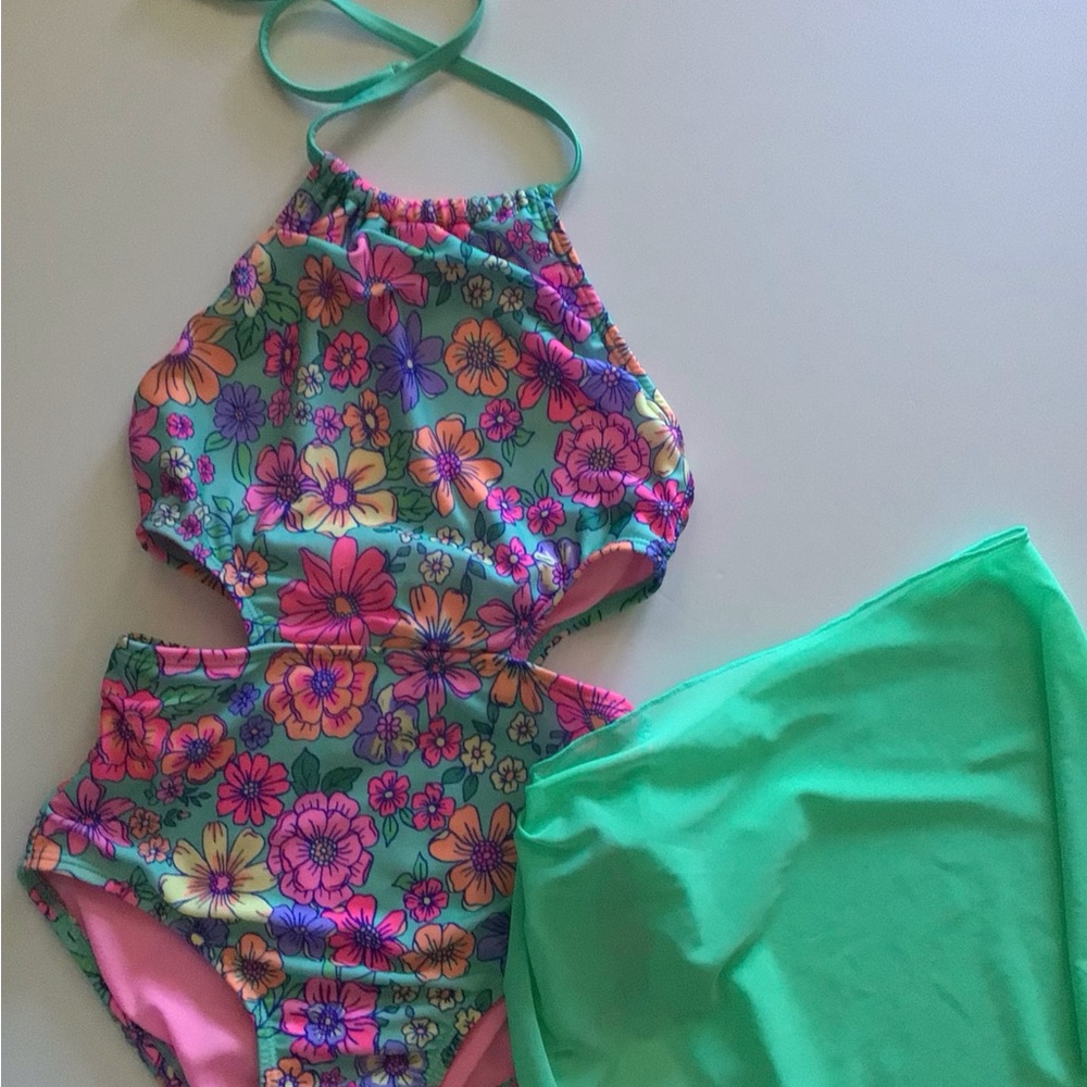 Cat & Jack Girls Floral One-Piece Swimsuit in Teal, Pink, Orange, Purple